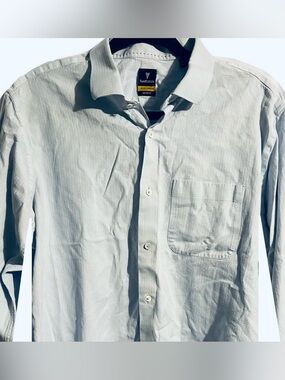 Van Heusen Light Blue Men's Long-Sleeve Button-Down Shirt